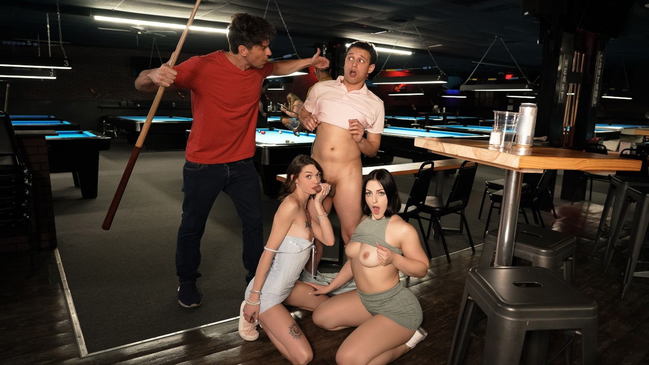 Una noche de juego en el lugar billar le da una diversión sexual inesperada